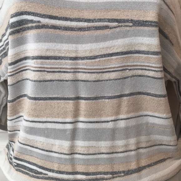 White House Black Market Short Sleeved Sweater - Picture 3 of 9